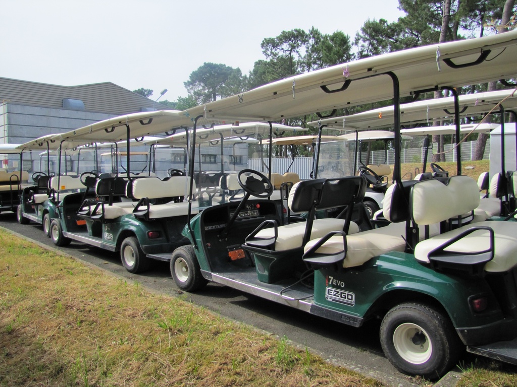Eventis - Golfette EZGO Shuttle 6 verte