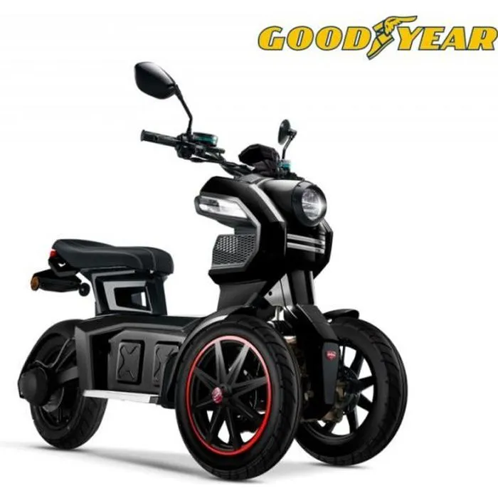 grand-scooter-electrique-3-roues-design-good-year-mve-1.webp